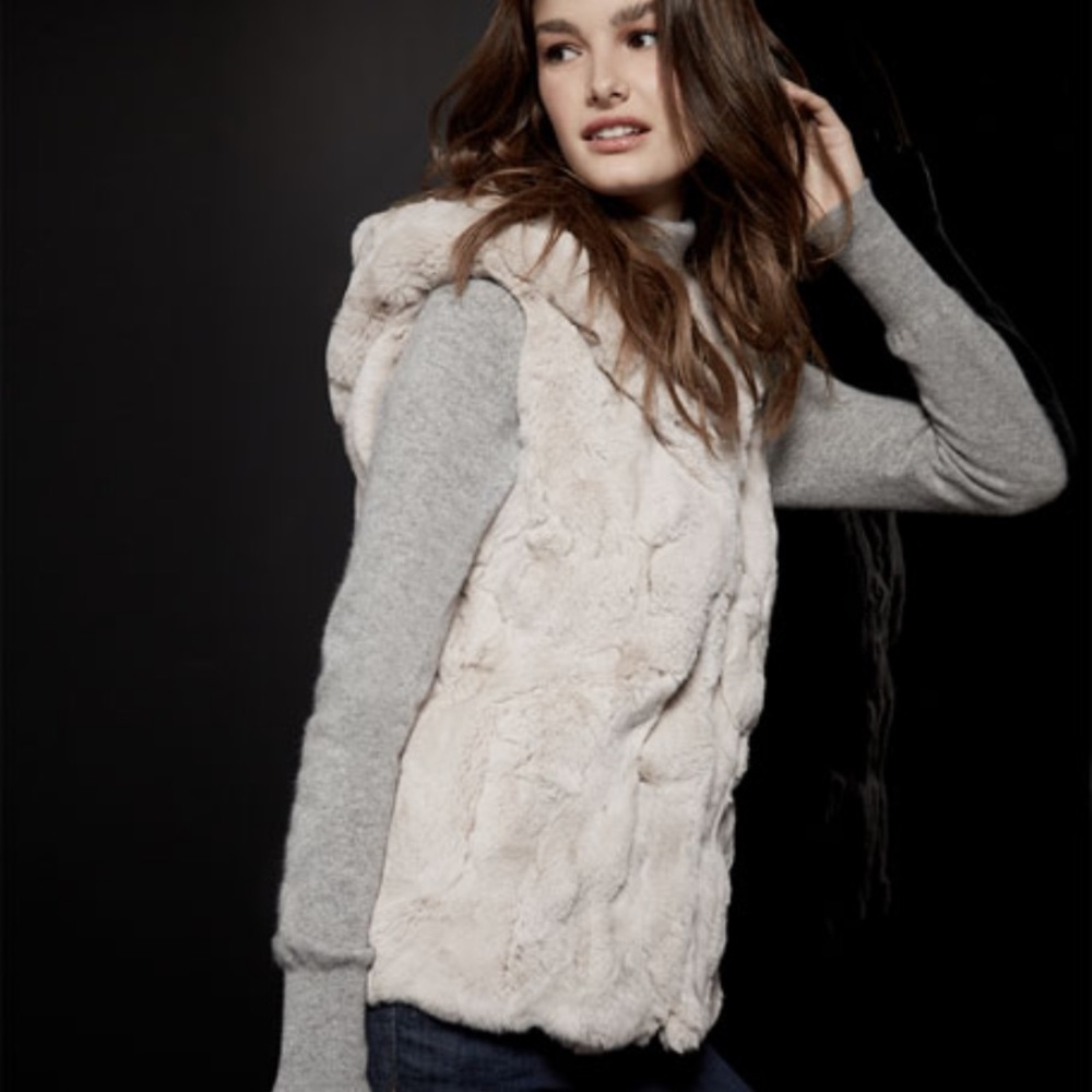 Jocelyn Rabbit Fur Hooded Vest XS Blush